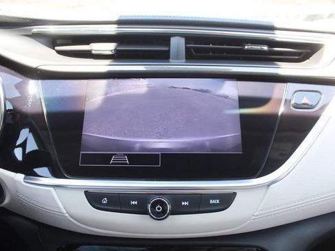 Used 2022 Buick Encore GX Select AWD/4WD image 27