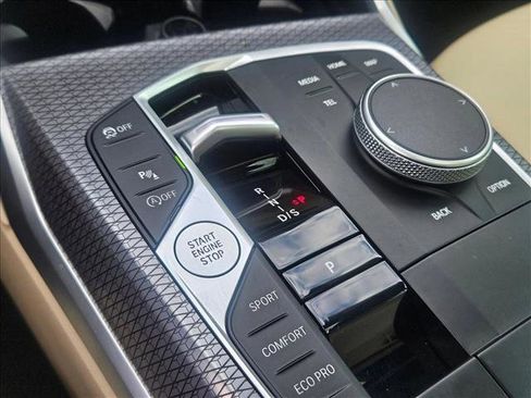 Used 2025 BMW 330i Sedan w/ Convenience Package image 14