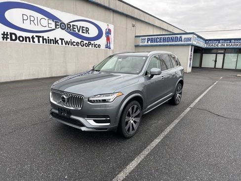 Used 2020 Volvo XC90 T8 Inscription w/ Protection Package Premier image 4