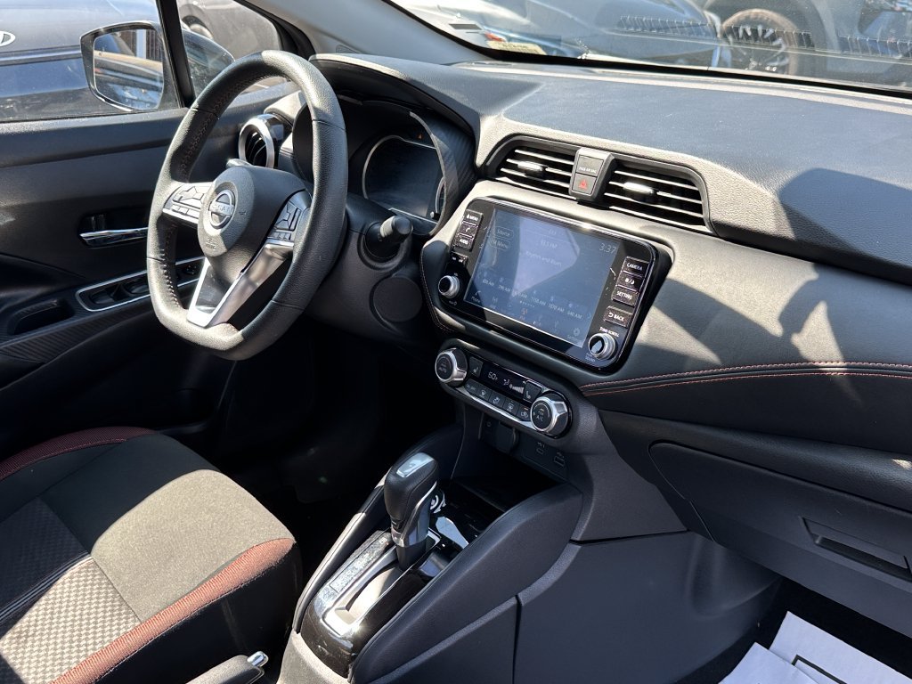 Used 2024 Nissan Versa SR FWD image 13