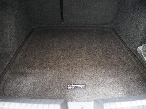 Used 2021 Volkswagen Jetta R-Line w/ R-Line Cold Weather Package image 27