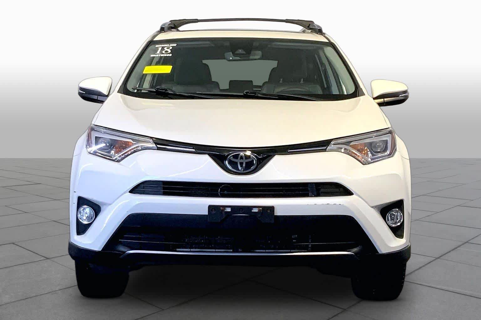 Used 2018 Toyota RAV4 Limited w/ All Weather Liner Package AWD/4WD image 4
