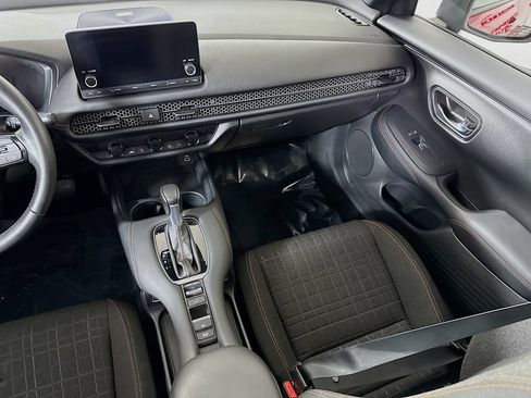 Used 2023 Honda HR-V Sport image 25