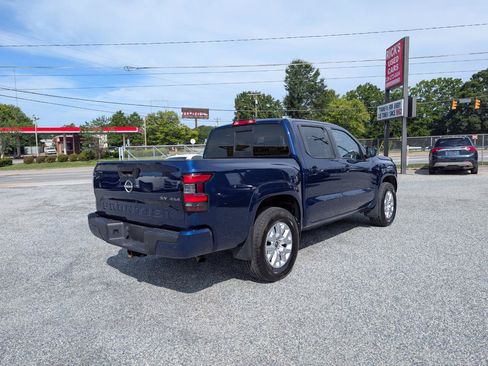 Used 2022 Nissan Frontier SV AWD/4WD image 7