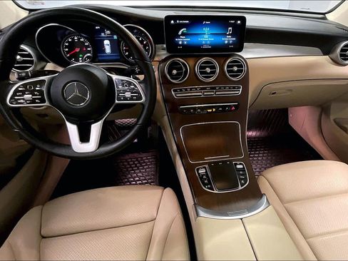 Used 2022 Mercedes-Benz GLC 300 4MATIC image 16