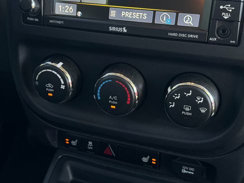 Used 2015 Jeep Patriot High Altitude image 38