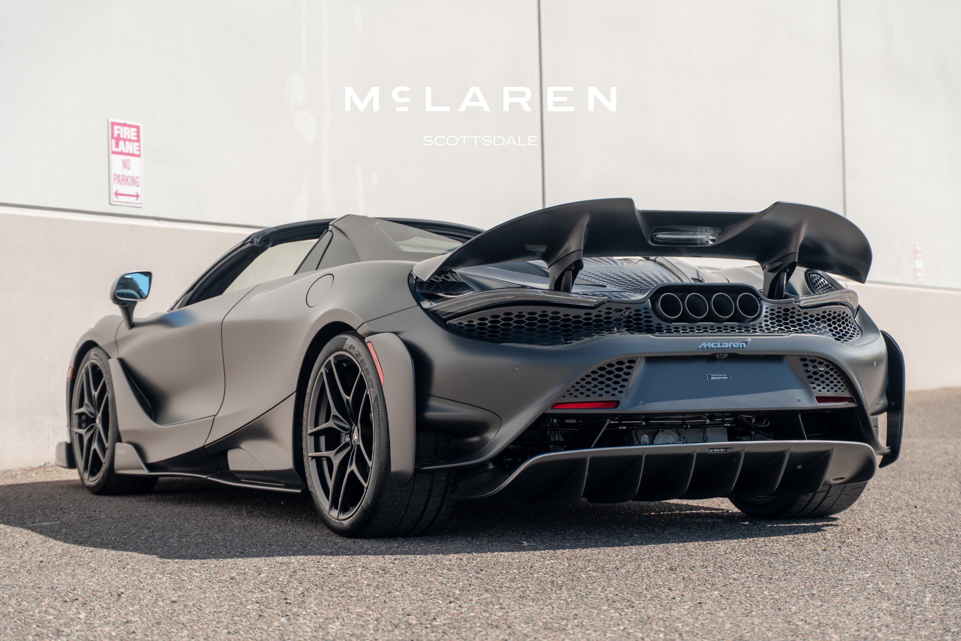 Used 2022 McLaren 765LT RWD image 5