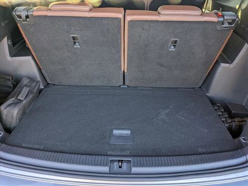 Used 2023 Volkswagen Atlas SE w/ Panoramic Sunroof Package image 6