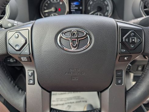 Used 2023 Toyota Tacoma TRD Sport w/ Advanced Technology Package image 18