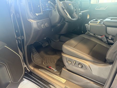 New 2026 Chevrolet Silverado 1500 LT image 9