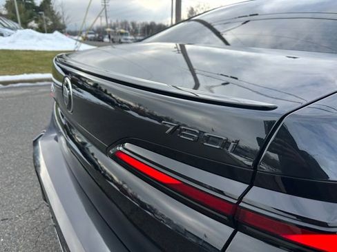 Used 2024 BMW 760i xDrive w/ Executive Package image 11