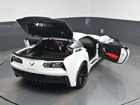 Used 2016 Chevrolet Corvette Z06 w/ 2LZ Preferred Equipment Group image 29