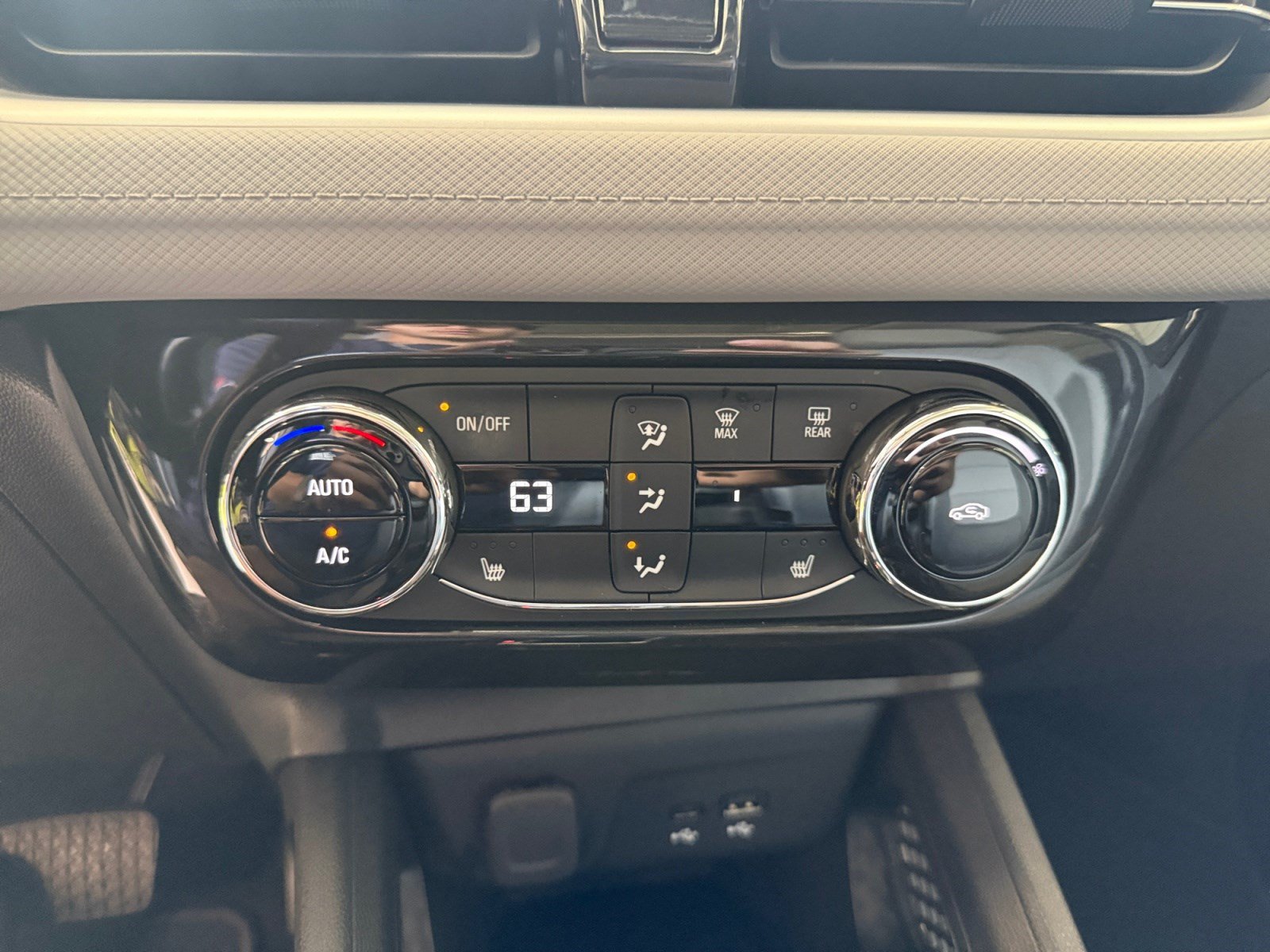 Used 2026 Chevrolet TrailBlazer LT w/ Convenience Package FWD image 28