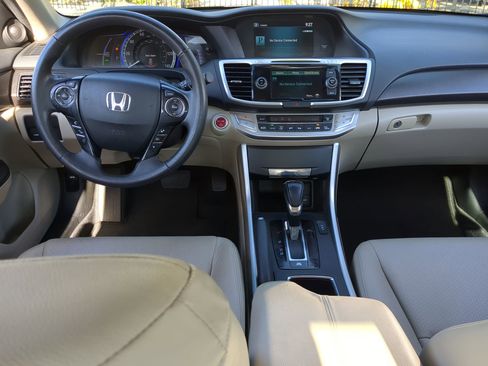 Used 2014 Honda Accord EX-L image 15