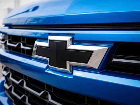 Used 2024 Chevrolet Silverado 1500 RST w/ Z71 Off-Road Package image 3