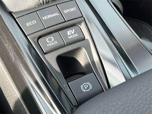 Certified 2025 Toyota Camry SE image 30