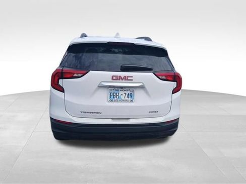 Used 2021 GMC Terrain SLE w/ Driver Convenience Package AWD/4WD image 4