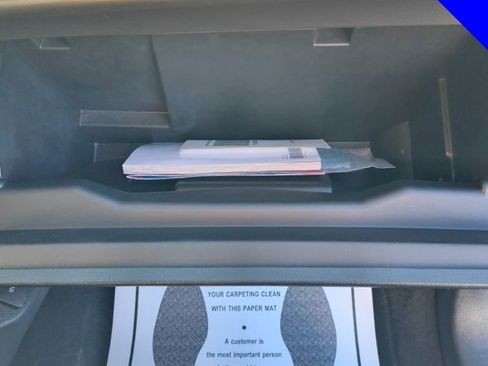 Used 2024 Ford Edge Titanium image 19