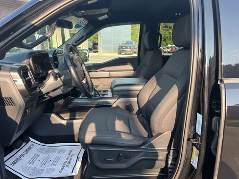 Used 2022 Ford F150 XLT w/ Equipment Group 302A High image 16