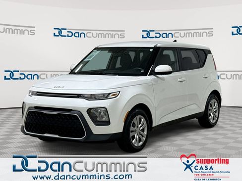 Used 2022 Kia Soul LX FWD image 1