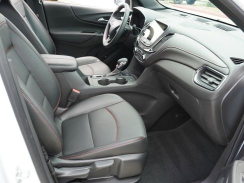 Used 2024 Chevrolet Equinox RS w/ RS Leather Package AWD/4WD image 14