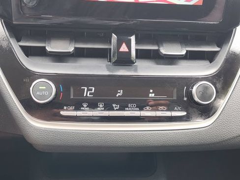 Used 2024 Toyota Corolla LE FWD image 14