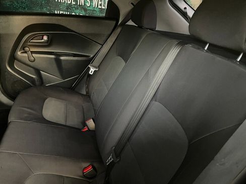 Used 2014 Kia Rio LX image 24