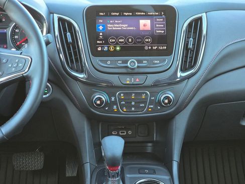 Certified 2024 Chevrolet Equinox RS image 35