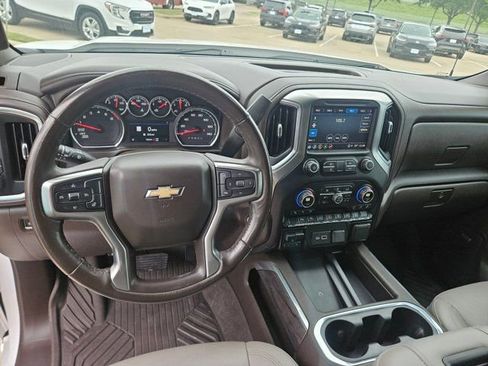 Used 2021 Chevrolet Silverado 1500 LTZ AWD/4WD image 17