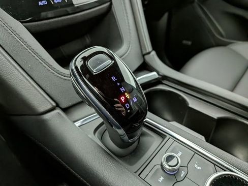 Used 2023 Cadillac XT5 Luxury w/ LPO, Floor Liner Package AWD/4WD image 19