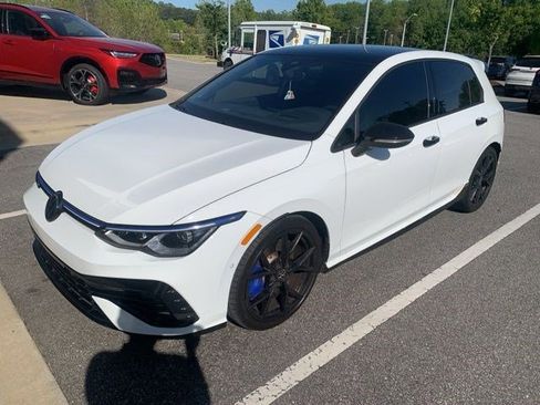 Used 2023 Volkswagen Golf R image 1