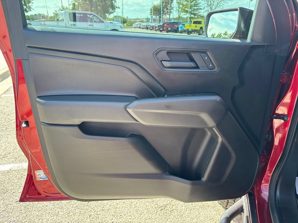 Used 2026 Chevrolet Colorado Trail Boss AWD/4WD image 31