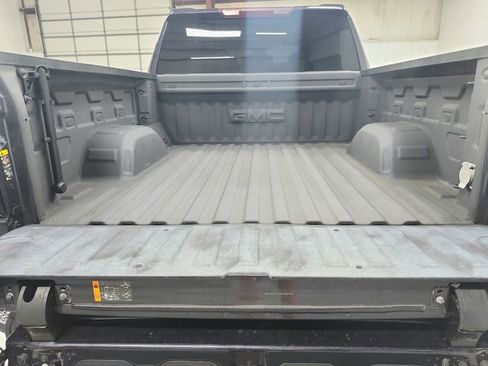 Used 2023 GMC Sierra 1500 SLT w/ SLT Premium Package AWD/4WD image 44