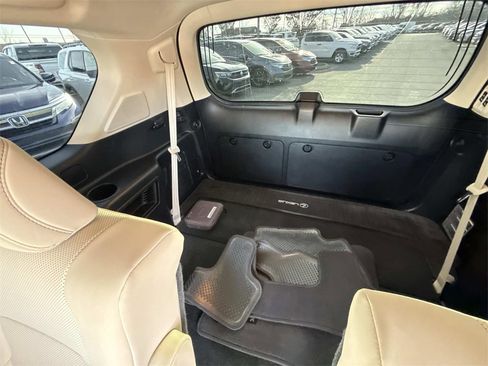 Used 2023 Lexus GX 460 Premium image 19