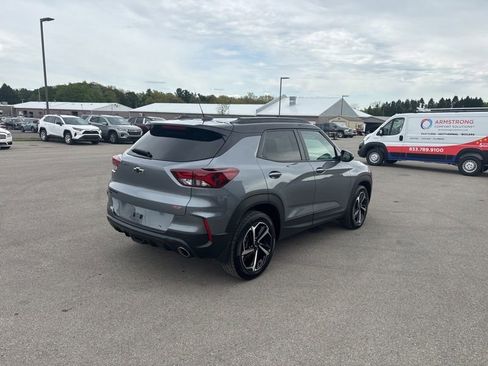 Used 2022 Chevrolet TrailBlazer RS w/ Sun and Liftgate Package AWD/4WD image 3