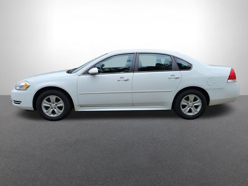 Used 2016 Chevrolet Impala Limited LS FWD image 2