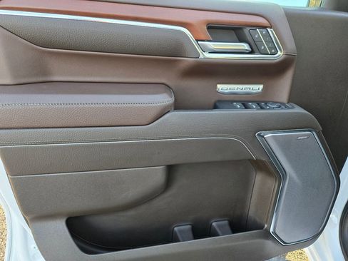 Used 2023 GMC Sierra 1500 Denali w/ Denali Reserve Package image 26