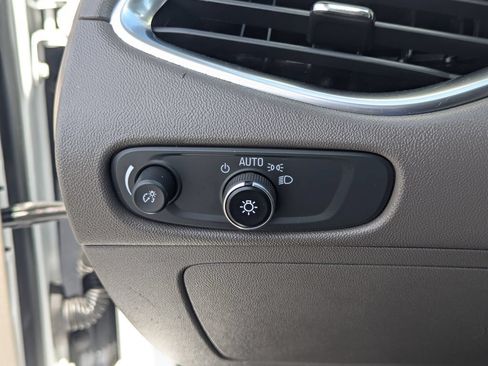 Used 2019 Chevrolet Malibu Premier w/ Sun and Wheel Package FWD image 24