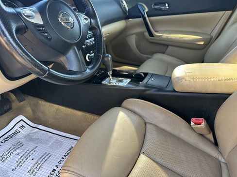 Used 2011 Nissan Maxima 3.5 SV w/ Monitor Pkg image 3