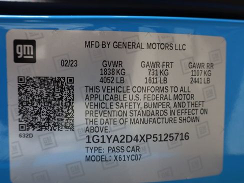 Used 2023 Chevrolet Corvette Stingray Coupe w/ Z51 Performance Package RWD image 33