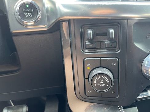 Used 2022 Ford F150 Lariat AWD/4WD image 25