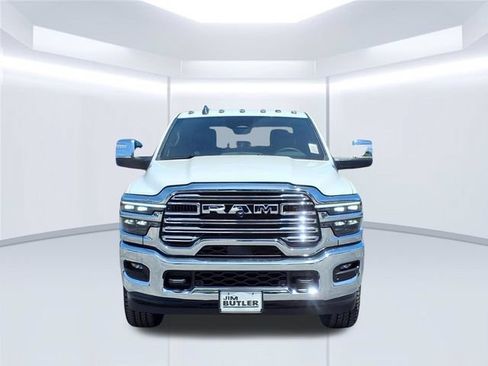 New 2026 RAM 2500 Laramie AWD/4WD image 25