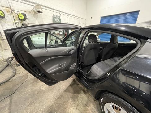 Used 2017 Chevrolet Cruze LS image 25