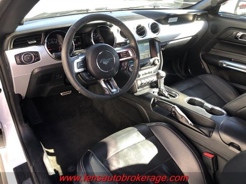 Used 2016 Ford Mustang Premium RWD image 12