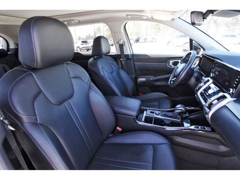 Used 2023 Kia Sorento SX image 27