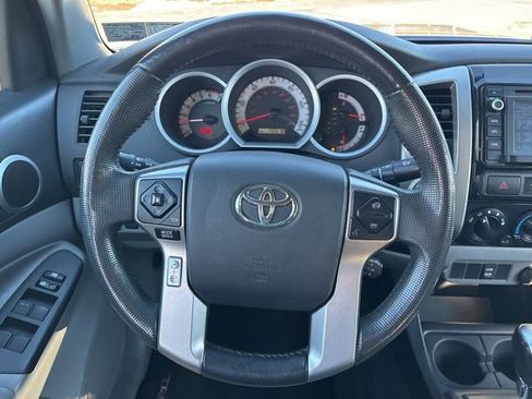 Used 2015 Toyota Tacoma 4x4 Double Cab image 22