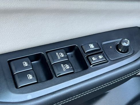 Used 2018 Subaru Outback 2.5i Premium AWD/4WD image 13