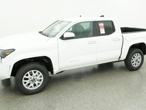 New 2026 Toyota Tacoma SR5 AWD/4WD image 2