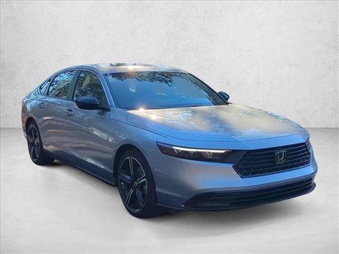 Used 2025 Honda Accord Sport image 7