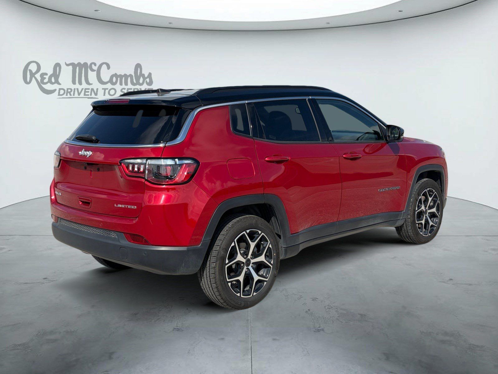Used 2025 Jeep Compass Limited AWD/4WD image 5